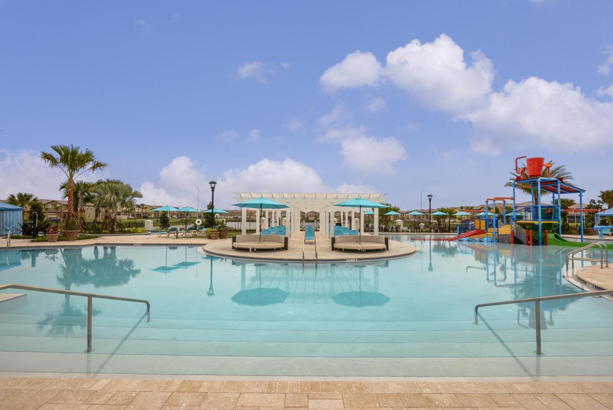 Beautiful Townhome Wprivate Pool 7 Mi To Disney Kissimmee Bagian luar foto