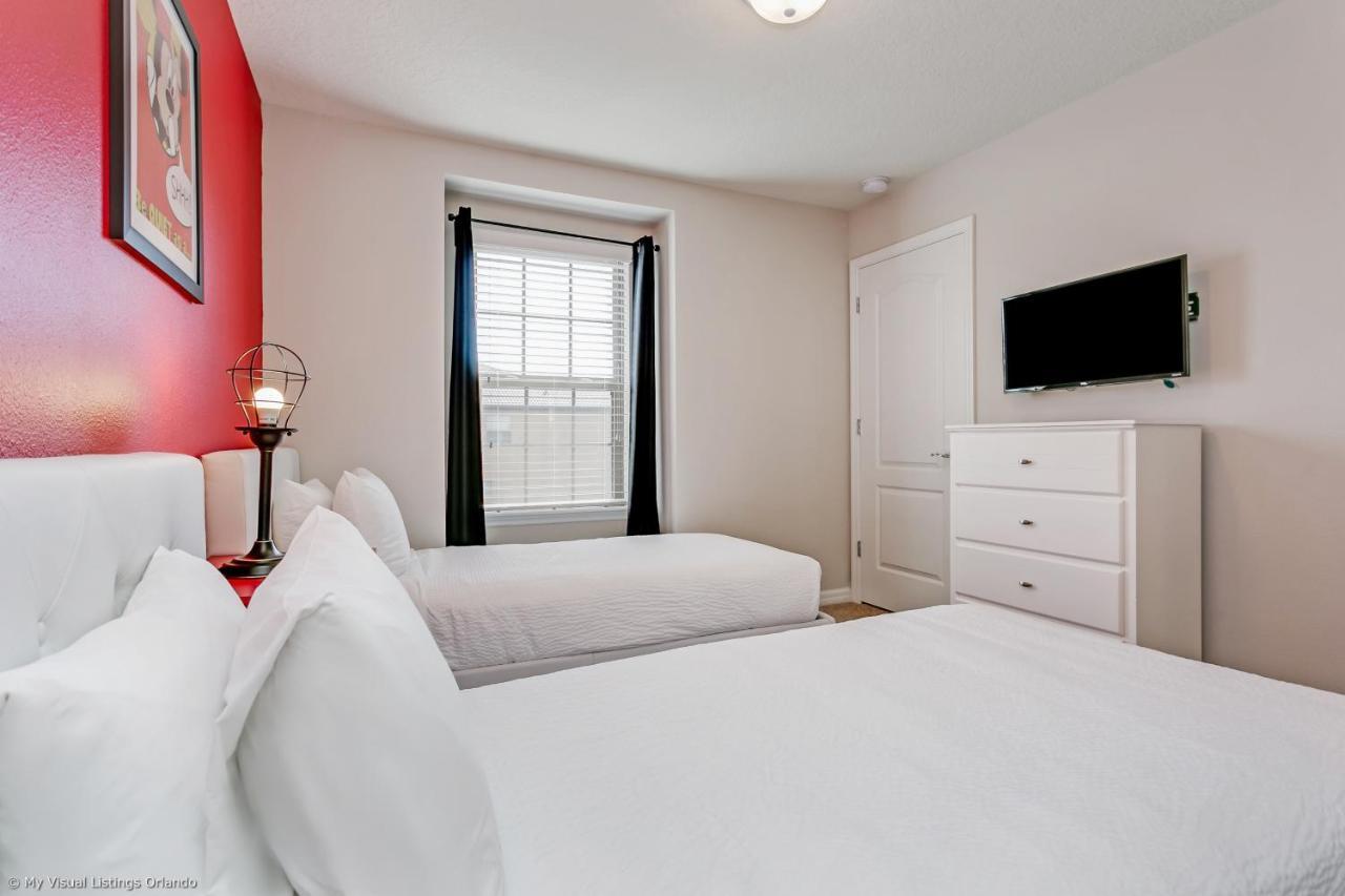 Beautiful Townhome Wprivate Pool 7 Mi To Disney Kissimmee Bagian luar foto