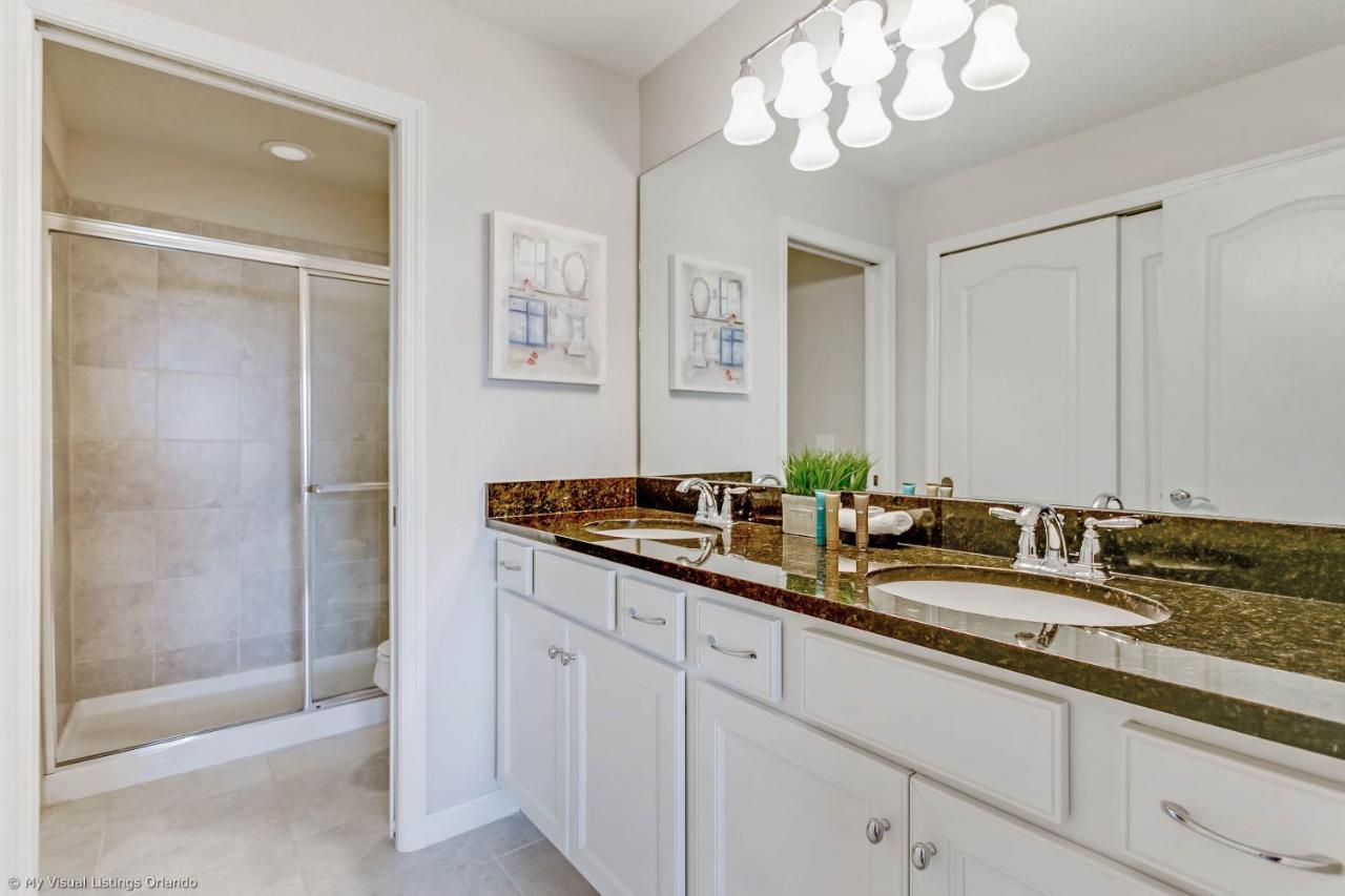 Beautiful Townhome Wprivate Pool 7 Mi To Disney Kissimmee Bagian luar foto